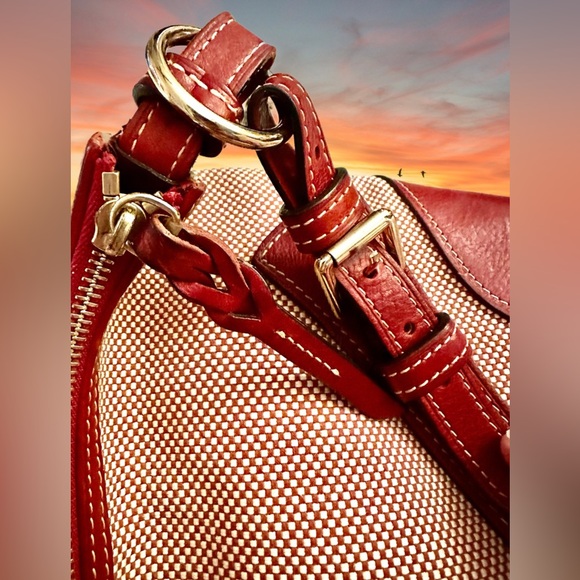 Dooney & Bourke Lucy Red Leather & Check Canvas Shoulder Bag EUC NO CALLOUTS - Picture 12 of 15